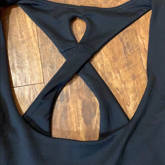 XL Black Sports Bra - Picture 2 of 6